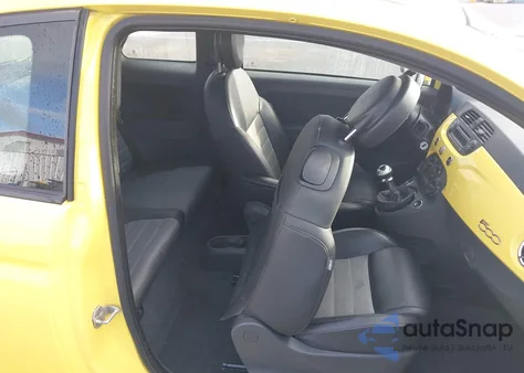 2013 Fiat 500 Sport z USA, uszkodzony, nr VIN 3C3CFFBR7DT607343